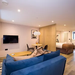 Charming Near Holyrood Park & Calton Hill Édimbourg