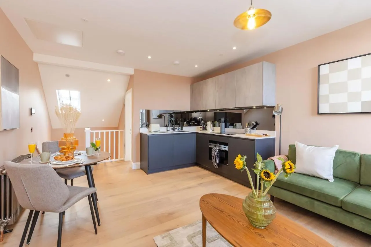 Dragon Suites Luxury Serviced Apartments At Walker Street Edinburgh United Kingdom