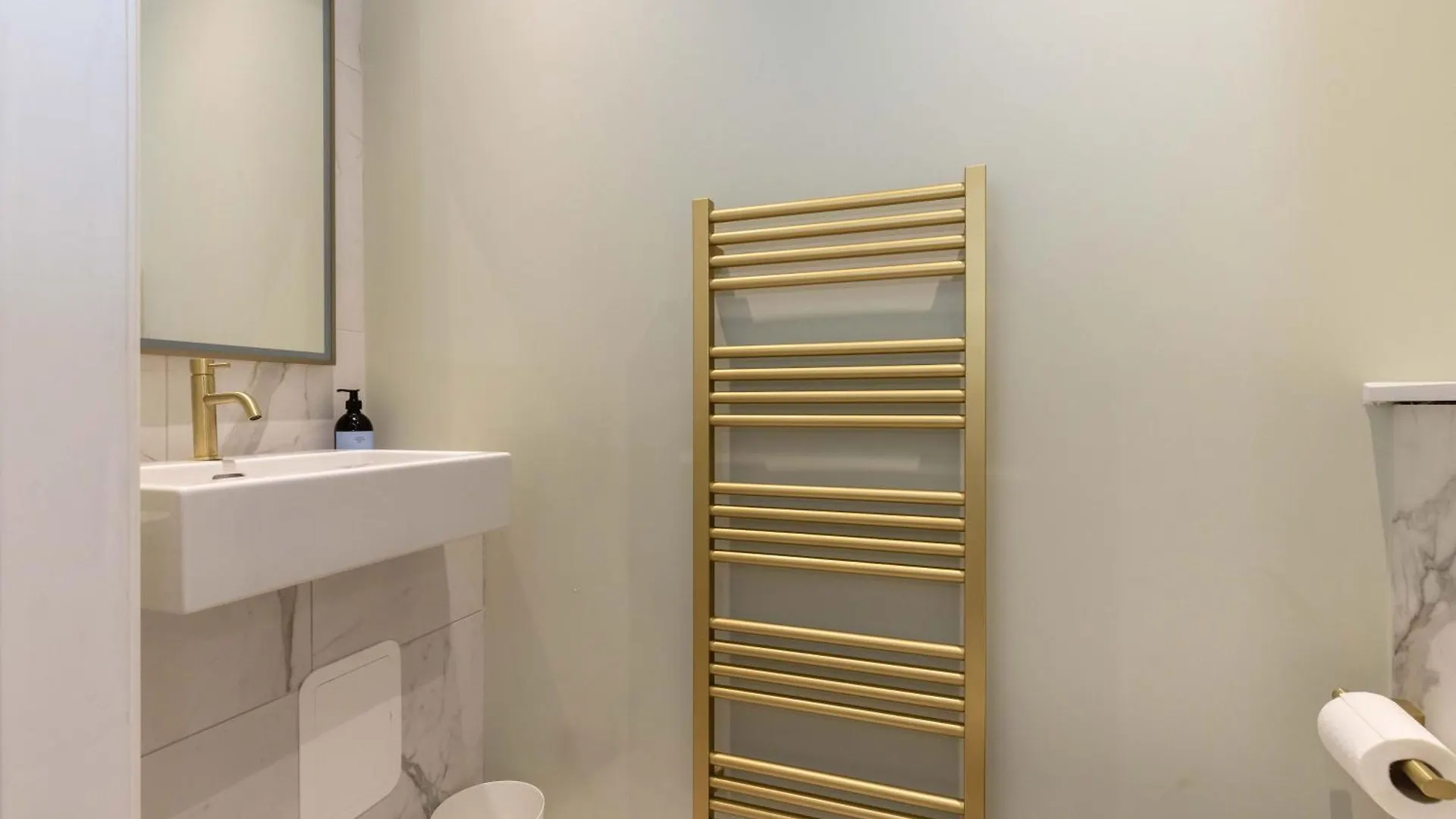 Dragon Suites Luxury Serviced Apartments At Walker Street Edinburgh