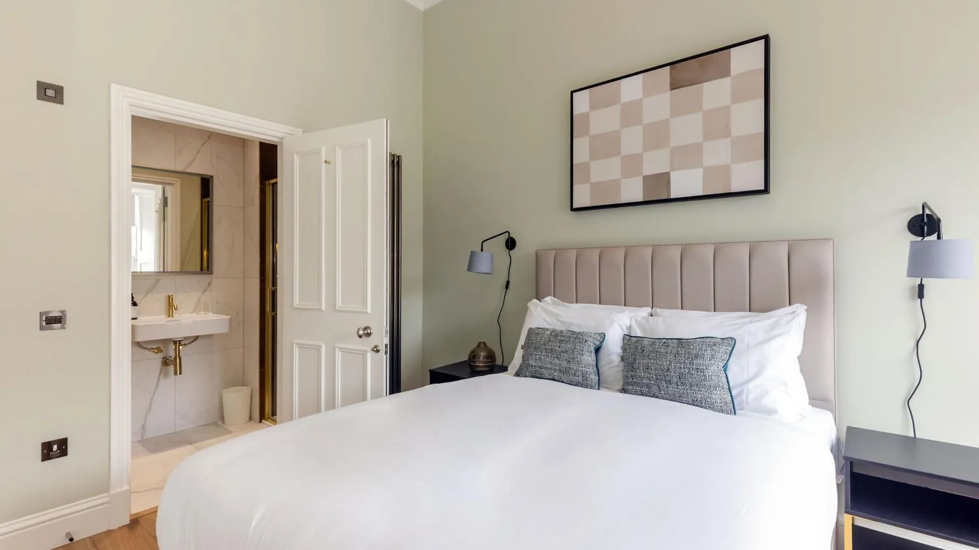 Dragon Suites Luxury Serviced Apartments At Walker Street Edinburgh