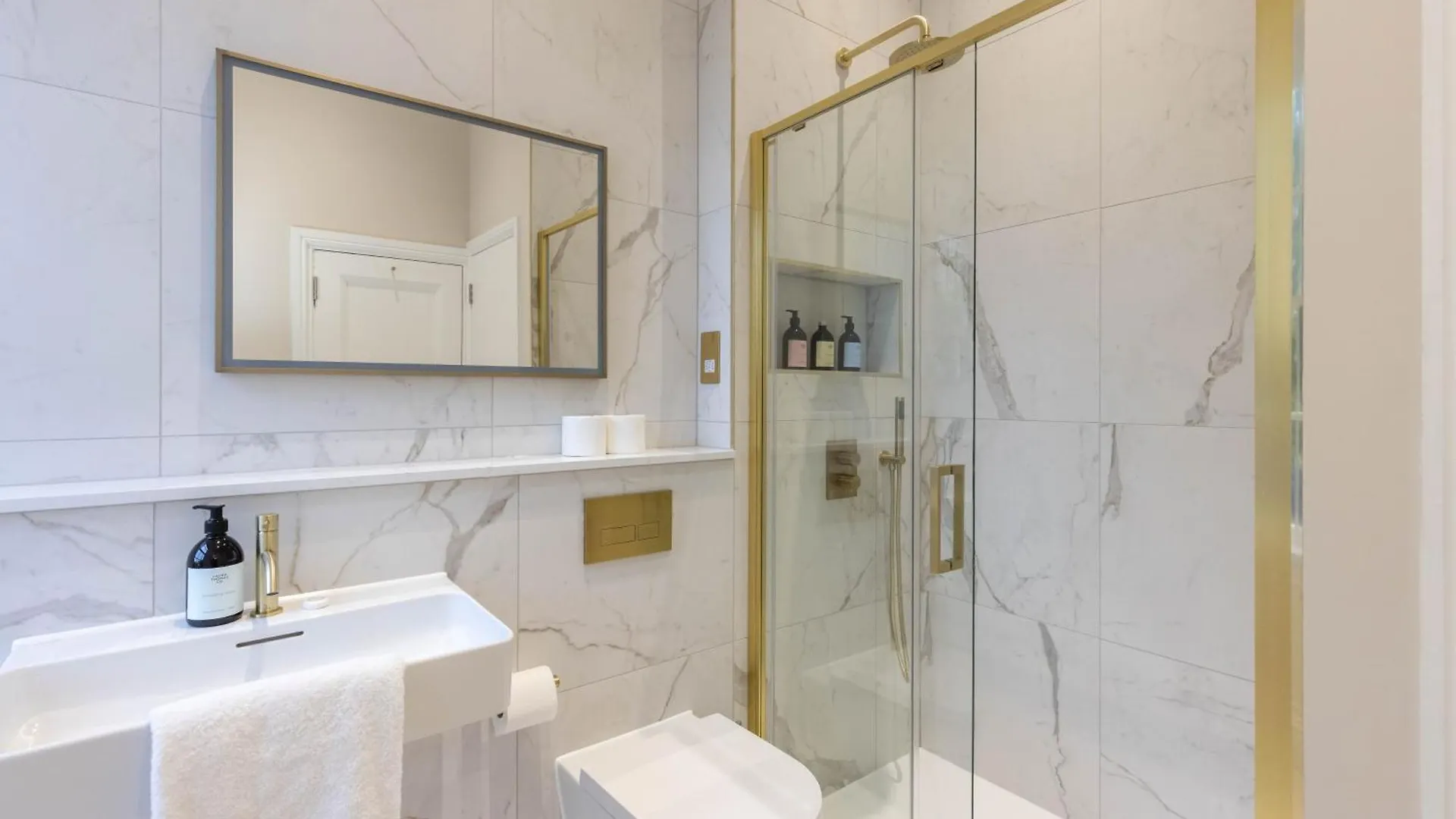 Dragon Suites Luxury Serviced Apartments At Walker Street Edinburgh 0*,